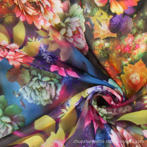 Digital printed fabric, made of 100% polyester